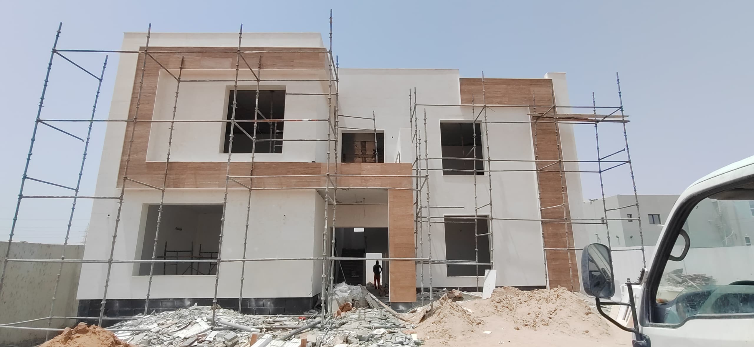 Completed residential villas in the UAE — view 4
